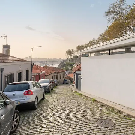Host Wise - Bright And Cozy House With Dom Luis Bridge View *