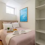 Holiday home Host Wise - Bright And Cozy House With Dom Luis Bridge View Porto