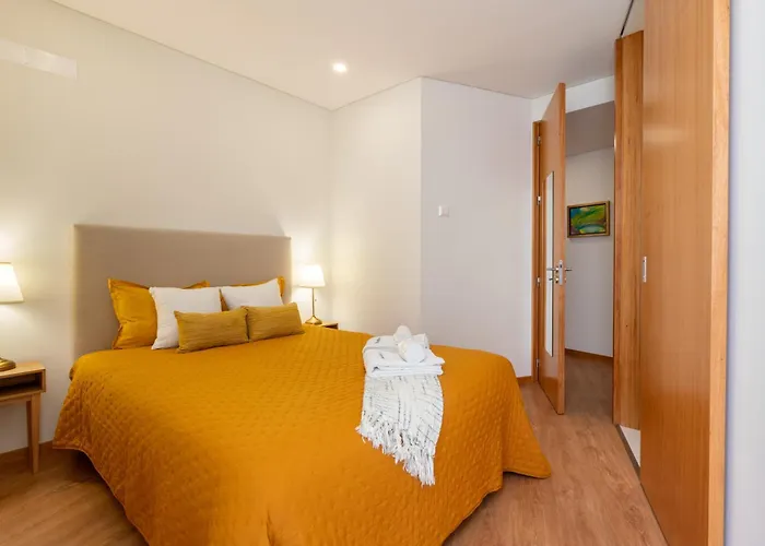 Host Wise - Bright&cozy House With Dom Luís Bridge View