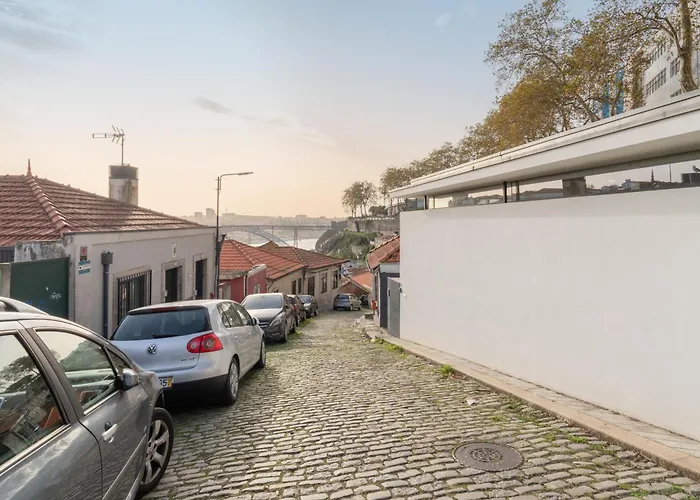 Host Wise - Bright And Cozy House With Dom Luis Bridge View *