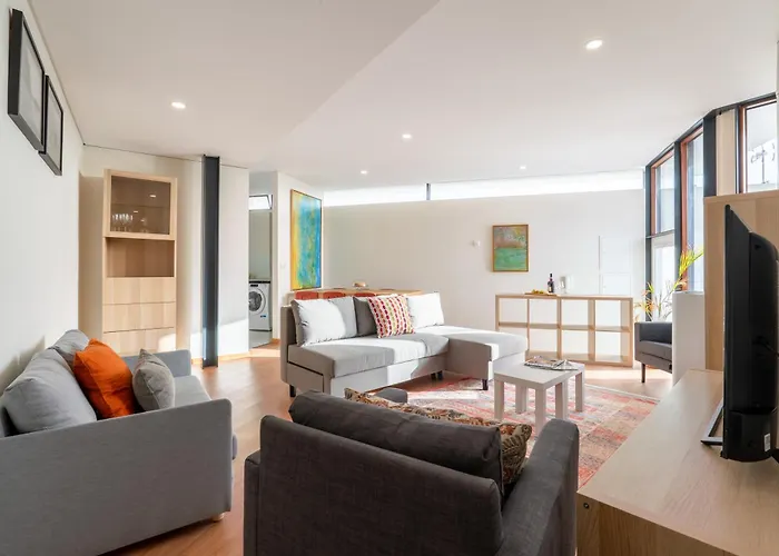 Feriehus Host Wise - Bright And Cozy House With Dom Luis Bridge View Porto