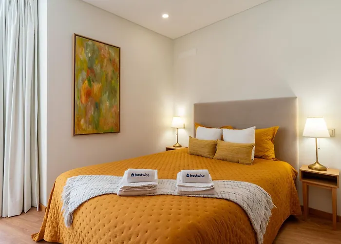 Feriehus Host Wise - Bright And Cozy House With Dom Luis Bridge View